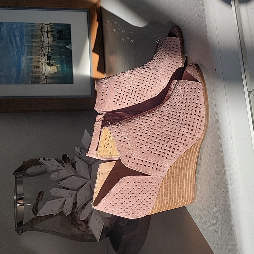 Lucky brand wedges